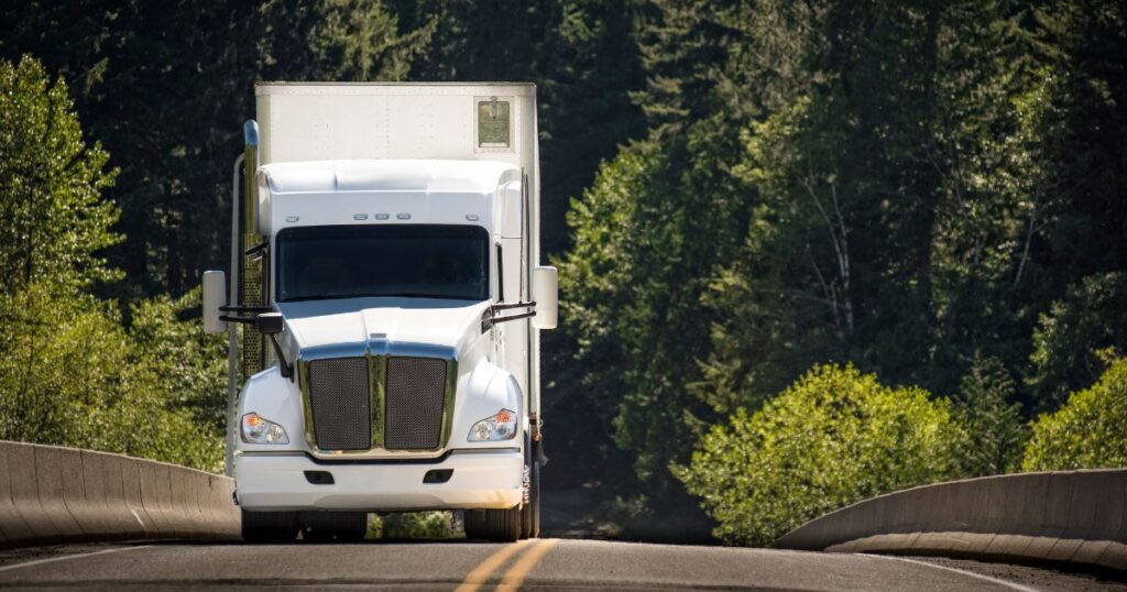 Alt: Simplify Your Transportation Logistics with Chief Logistics